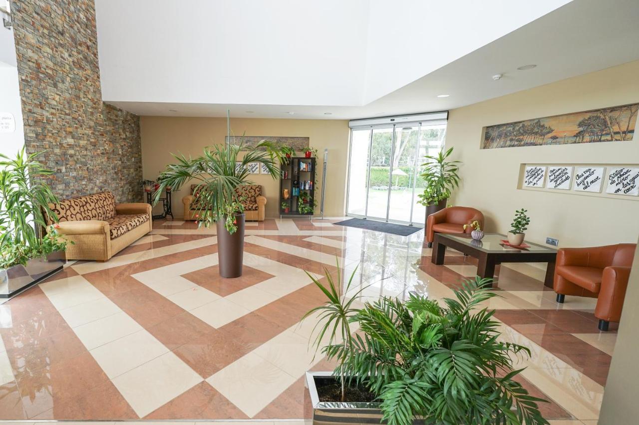 Hotel Pradillo Conil Конил-де-ла-Фронтера Екстериор снимка