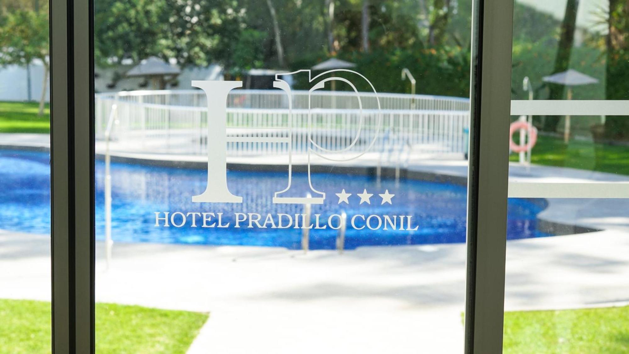 Hotel Pradillo Conil Конил-де-ла-Фронтера Екстериор снимка